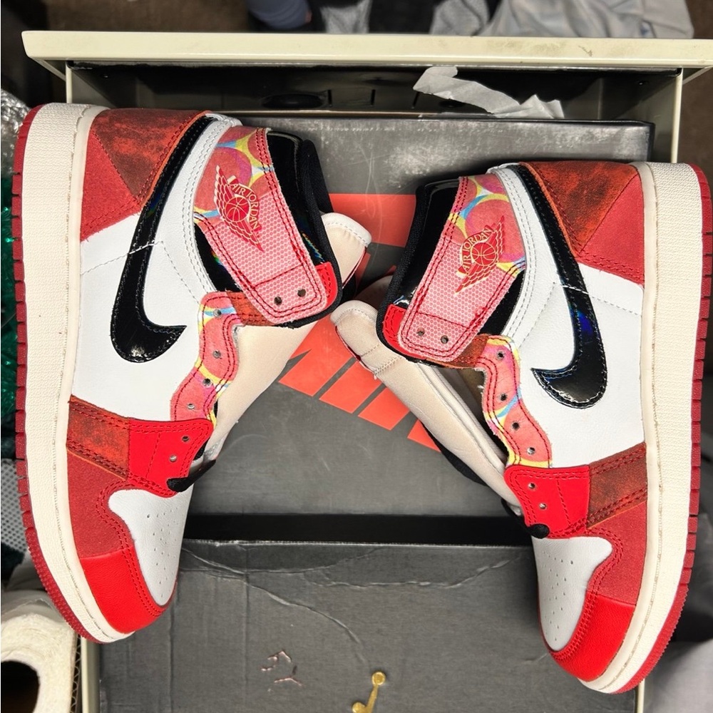 Size 5y air Jordan 1 spider verse
